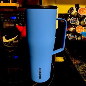 EUC - Corkcicle 30 oz Cold Cup XL in Pacific Blue - Beautiful color!!!